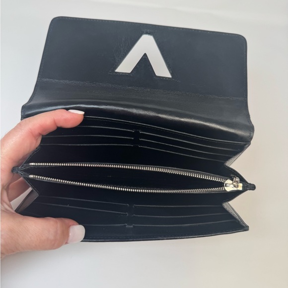 Authentic Louis Vuitton Limited Edition Damier Canvas Time Trunk Twist Wallet - Picture 9 of 10